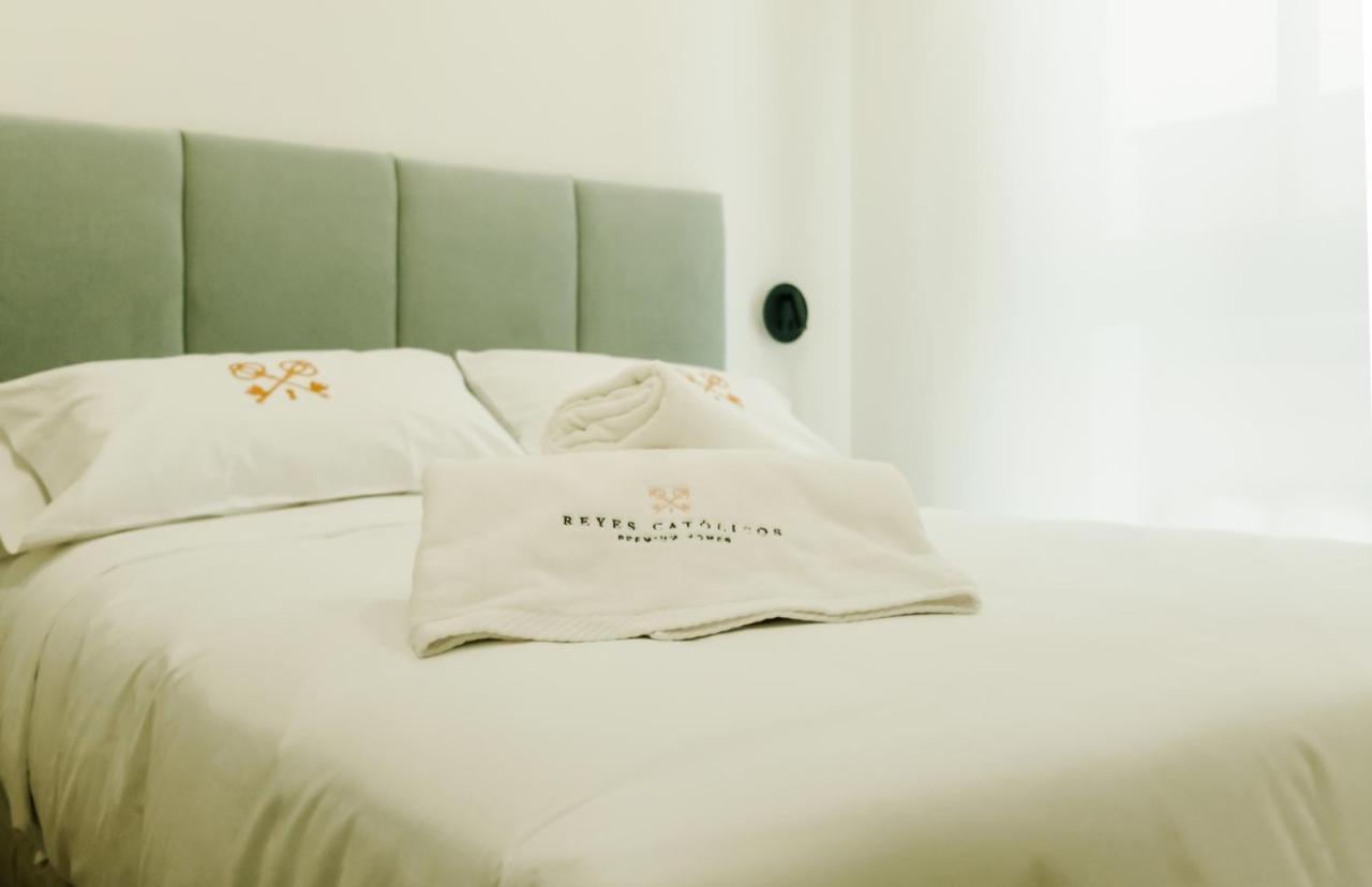 Reyes Catolicos Premium Homes อาลิกันเต ภายนอก รูปภาพ